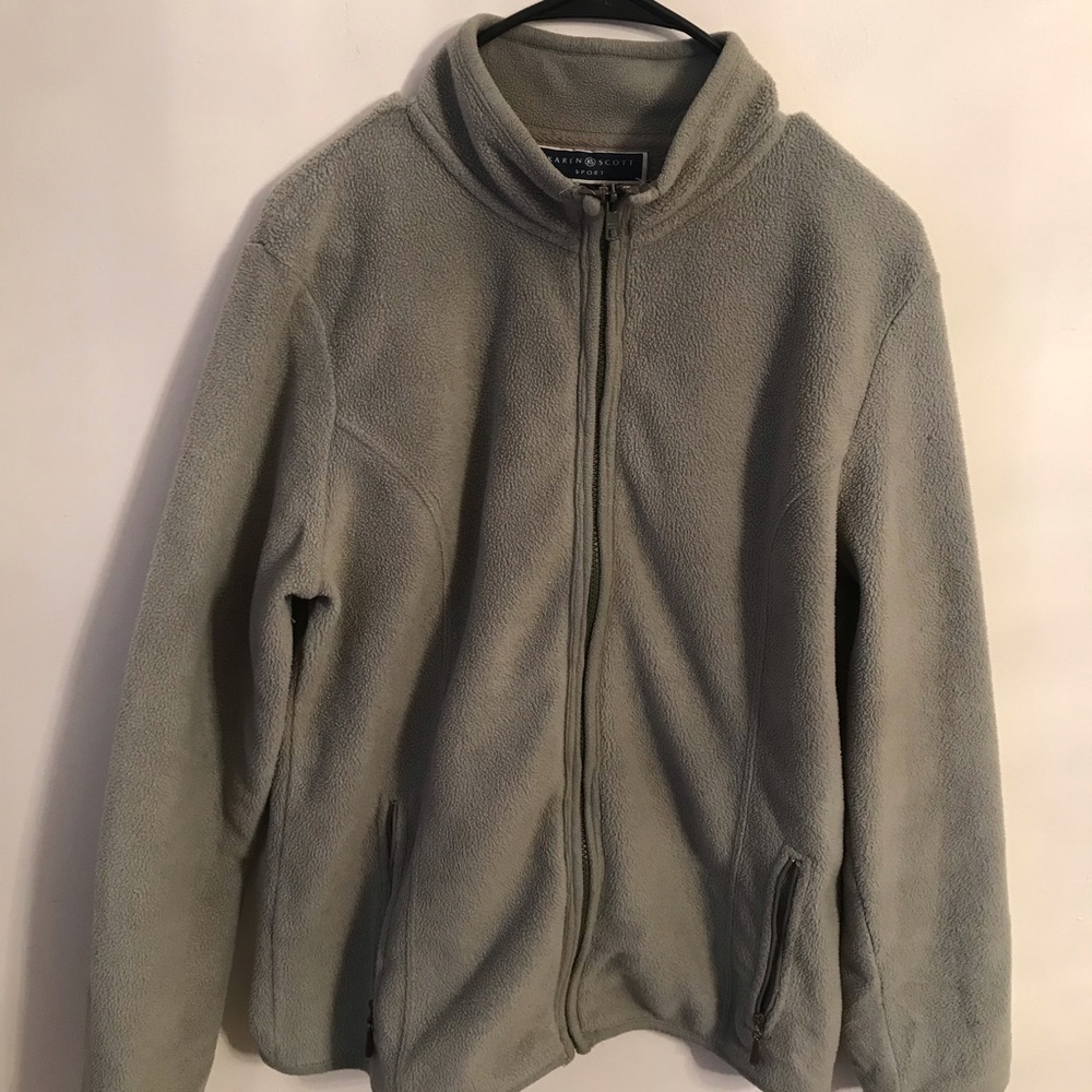 Karen Scott sport fleece.
